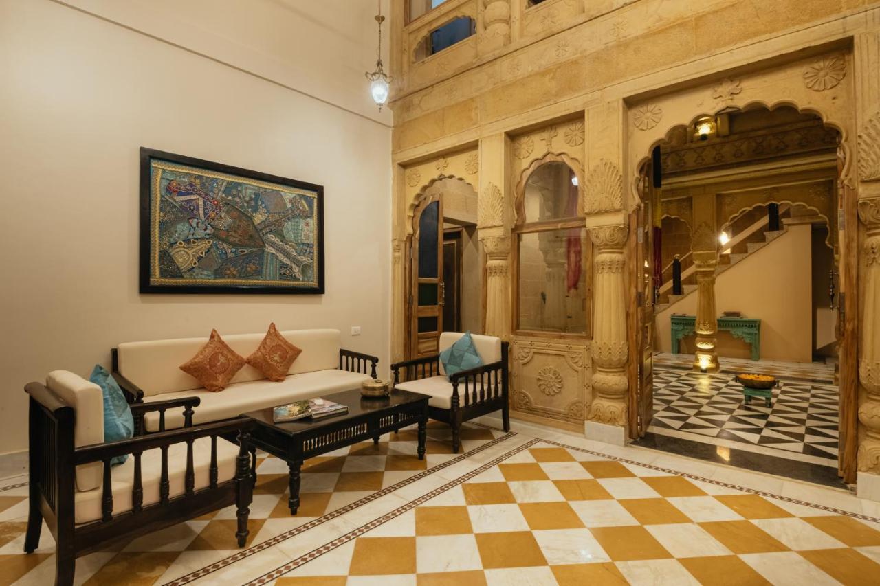 Hotel Dev Garh Джайсалмер Екстериор снимка